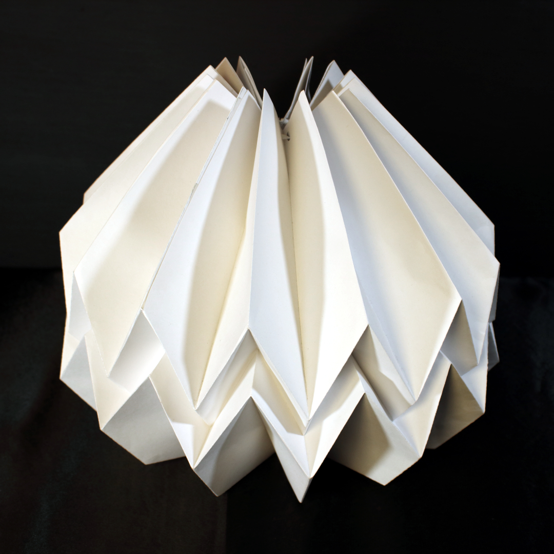 Pantalla para lámpara hecha de papel
